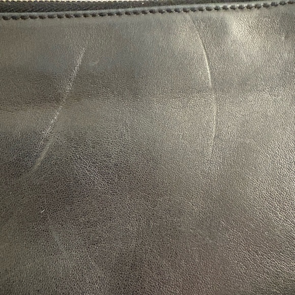 Yves Saint Laurent Black and Gold Shoulder Bag - Picture 11 of 16